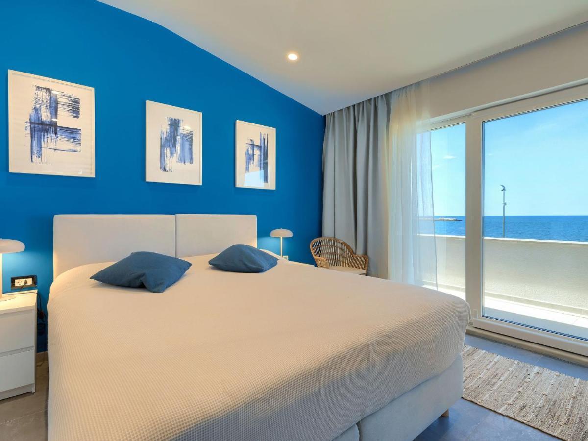 Apartment Mira-5 By Interhome